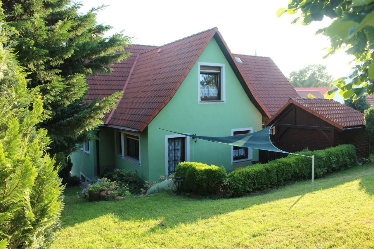 Ferienwohnung "An Der St. Ludmila" Crostwitz Exterior photo