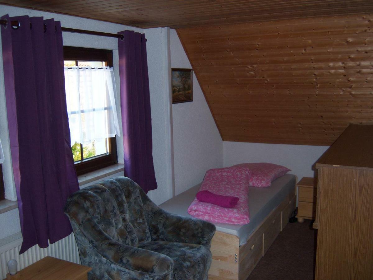Ferienwohnung "An Der St. Ludmila" Crostwitz Exterior photo