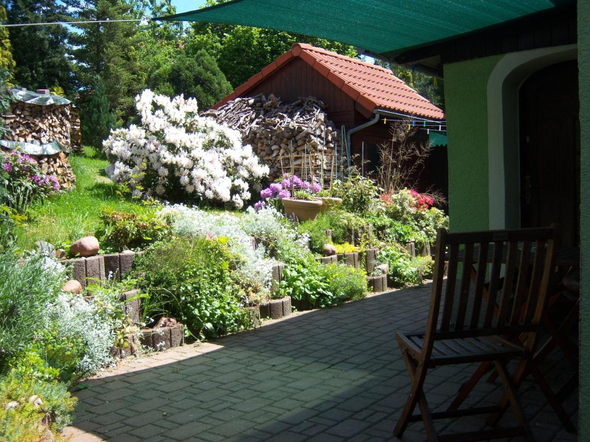 Ferienwohnung "An Der St. Ludmila" Crostwitz Exterior photo
